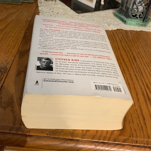 Stephen King IT Paperback First Edition Scriber 2016 - Picture 6 of 7
